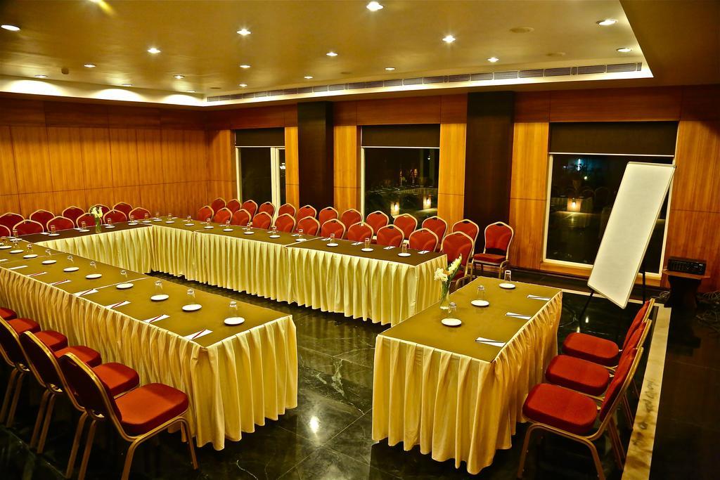 La Franklin Hotel Bhubaneswar Eksteriør billede