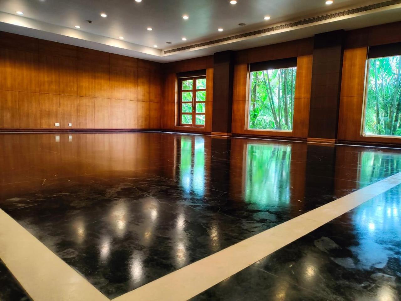 La Franklin Hotel Bhubaneswar Eksteriør billede
