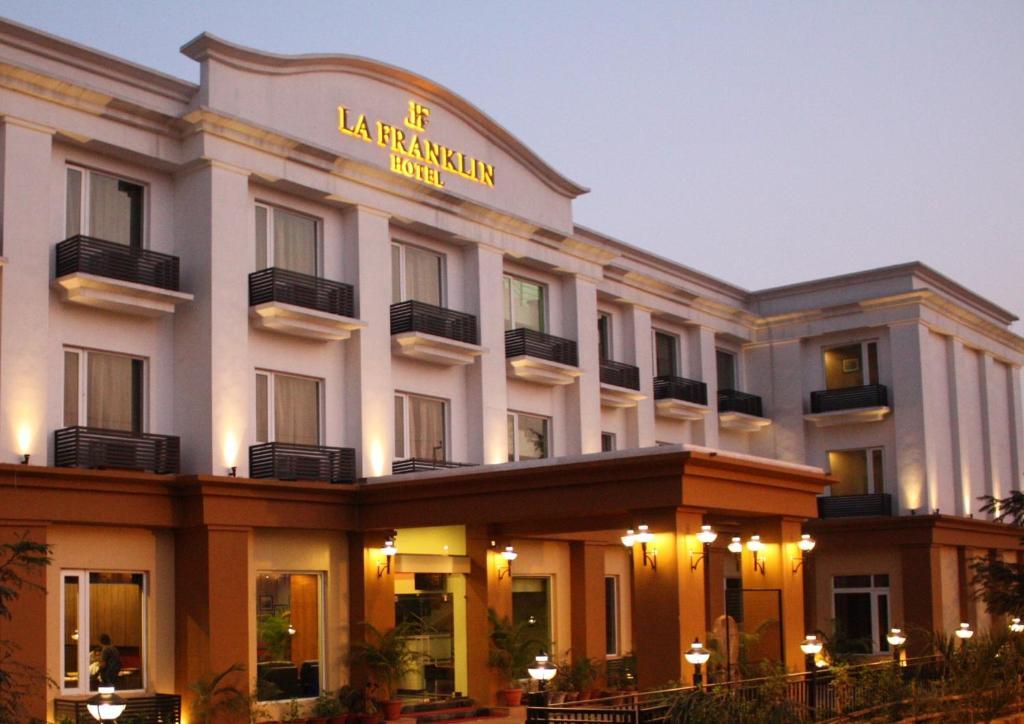 La Franklin Hotel Bhubaneswar Eksteriør billede