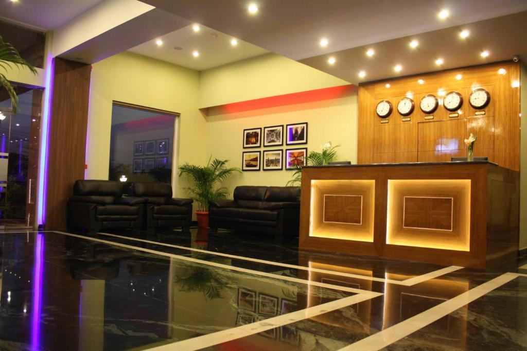 La Franklin Hotel Bhubaneswar Eksteriør billede